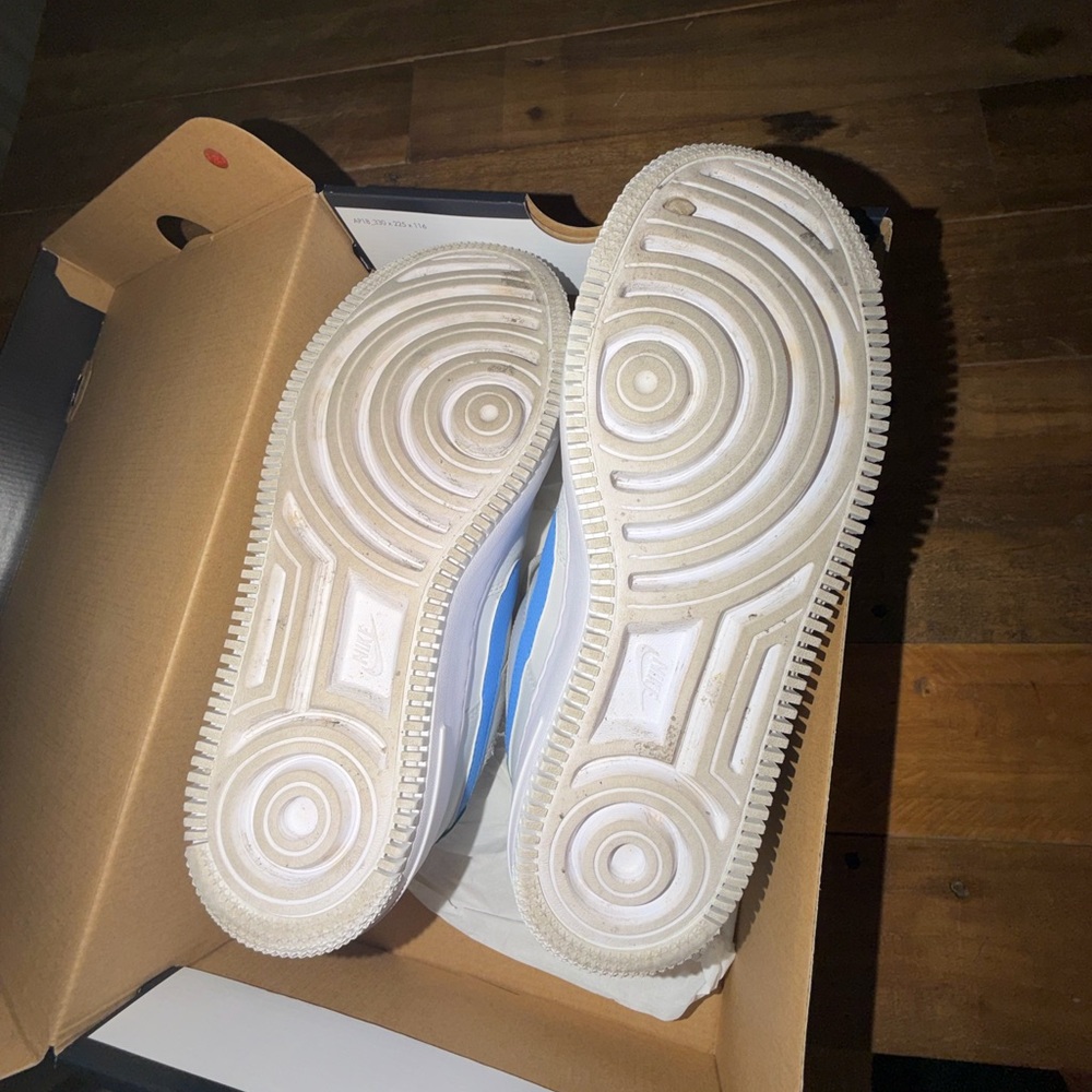 Nike Air Force 1 Cream Sneakers with Blue and Green Details - Picture 4 of 5